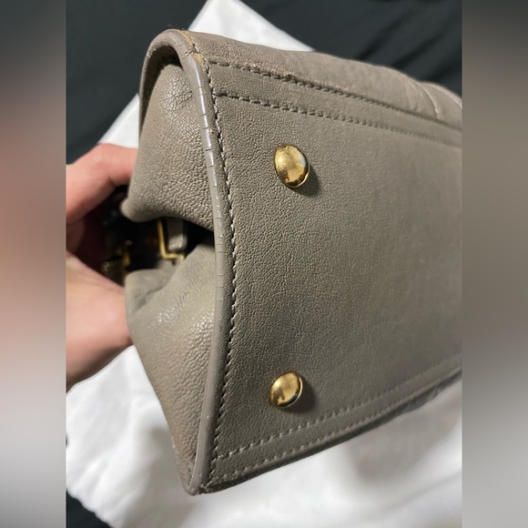 Yves Saint Laurent Chyc Cabas - Picture 4 of 15